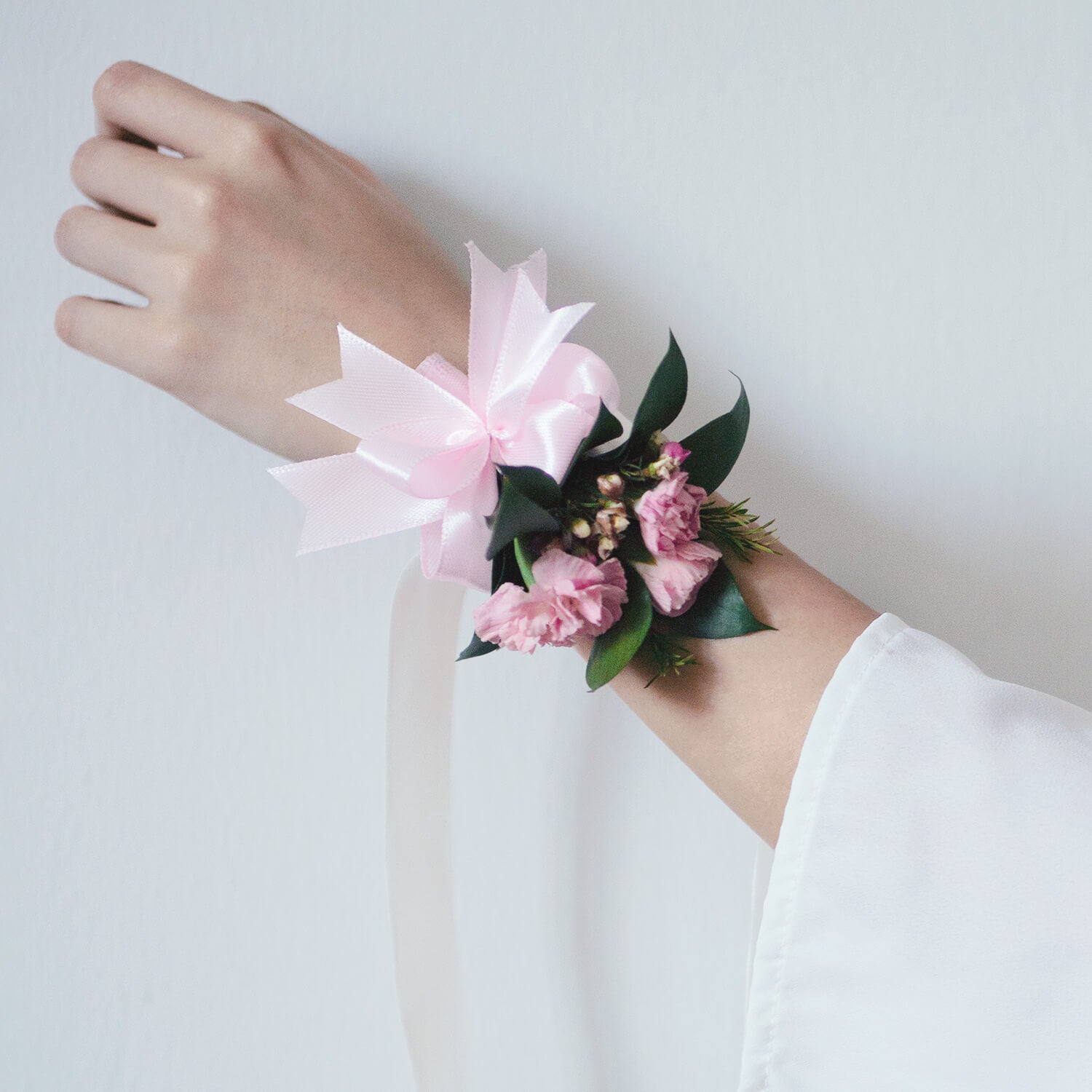 Bridesmaids' Corsage Roseate
