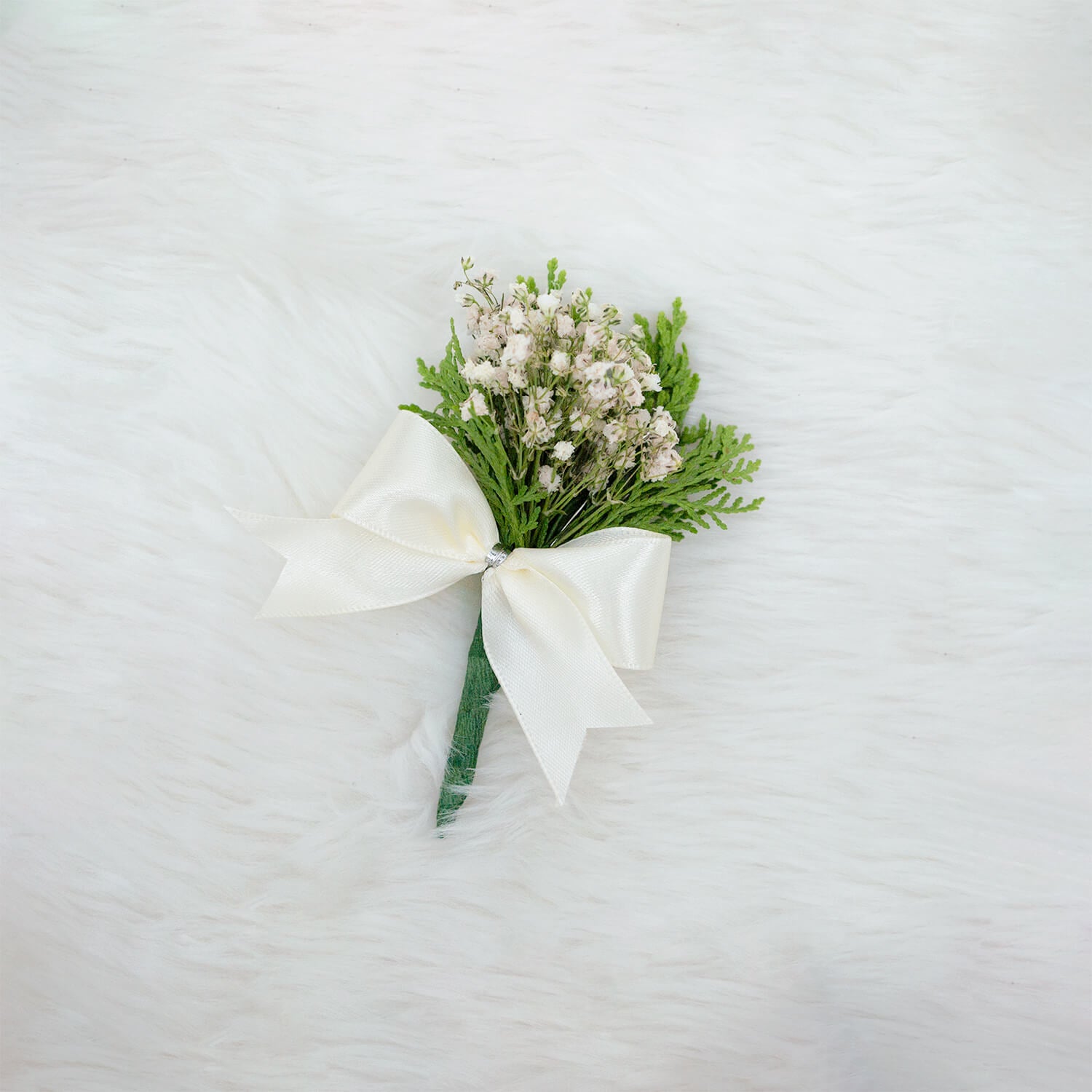Groomsmen Boutonniere Vanilla