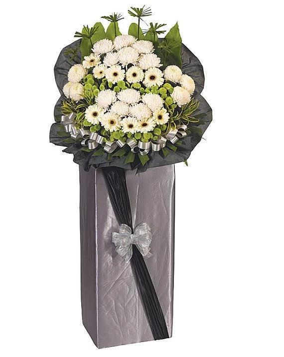 Condolences Wreath 12