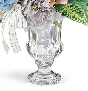 Radiant Honor Table Flowers